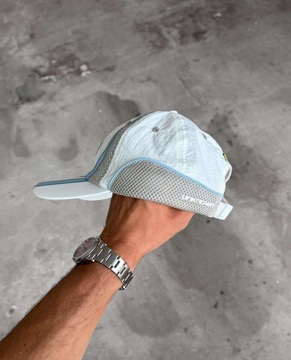 VRUNK X UNKNOWN - WHITE CAP VRUNK